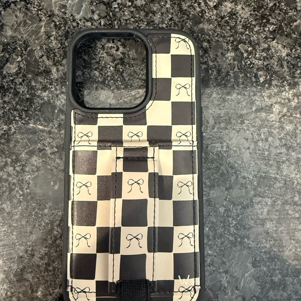 iPhone 16 pro walli case checkered bows